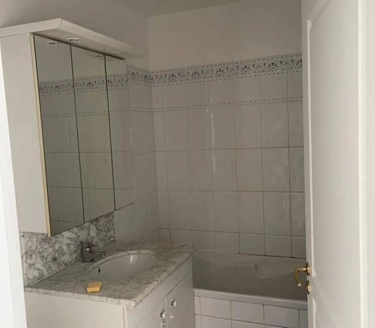 Location Levallois-Perret Appartement 69810acf3ee8