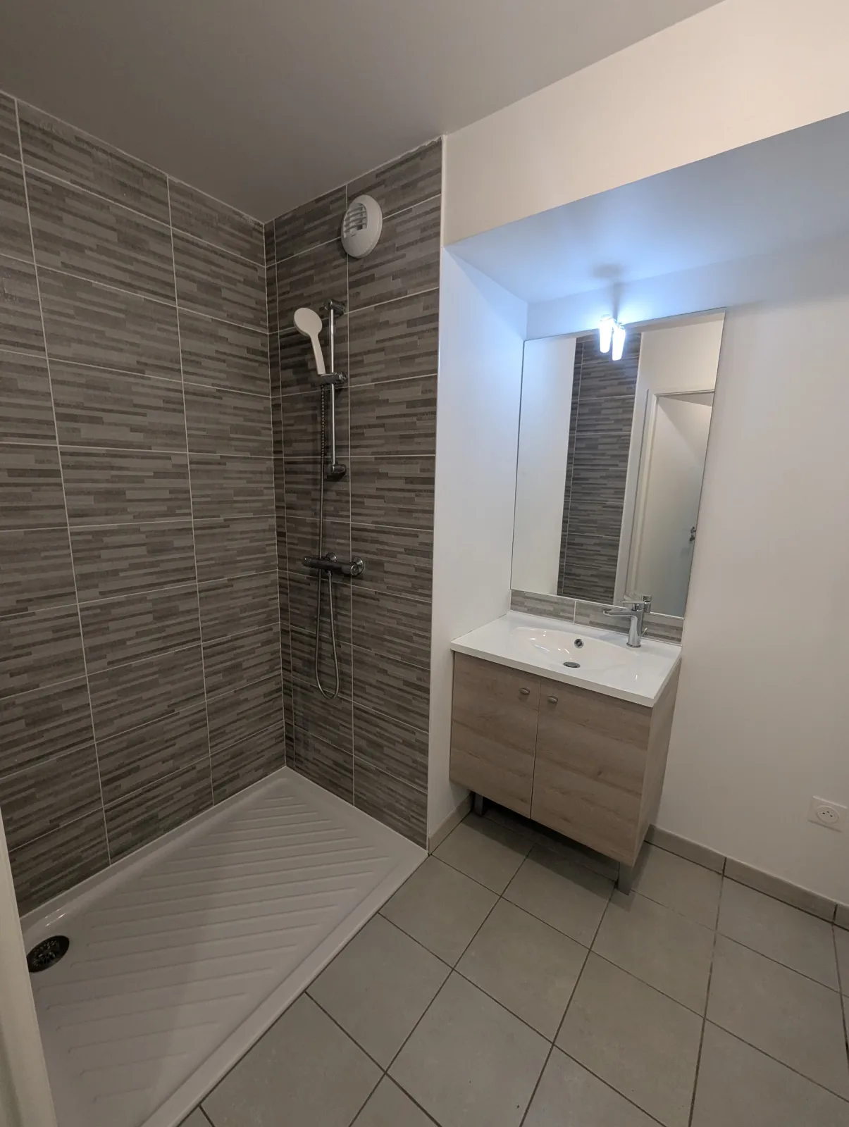 Location Bordeaux Appartement 698322f37fe1