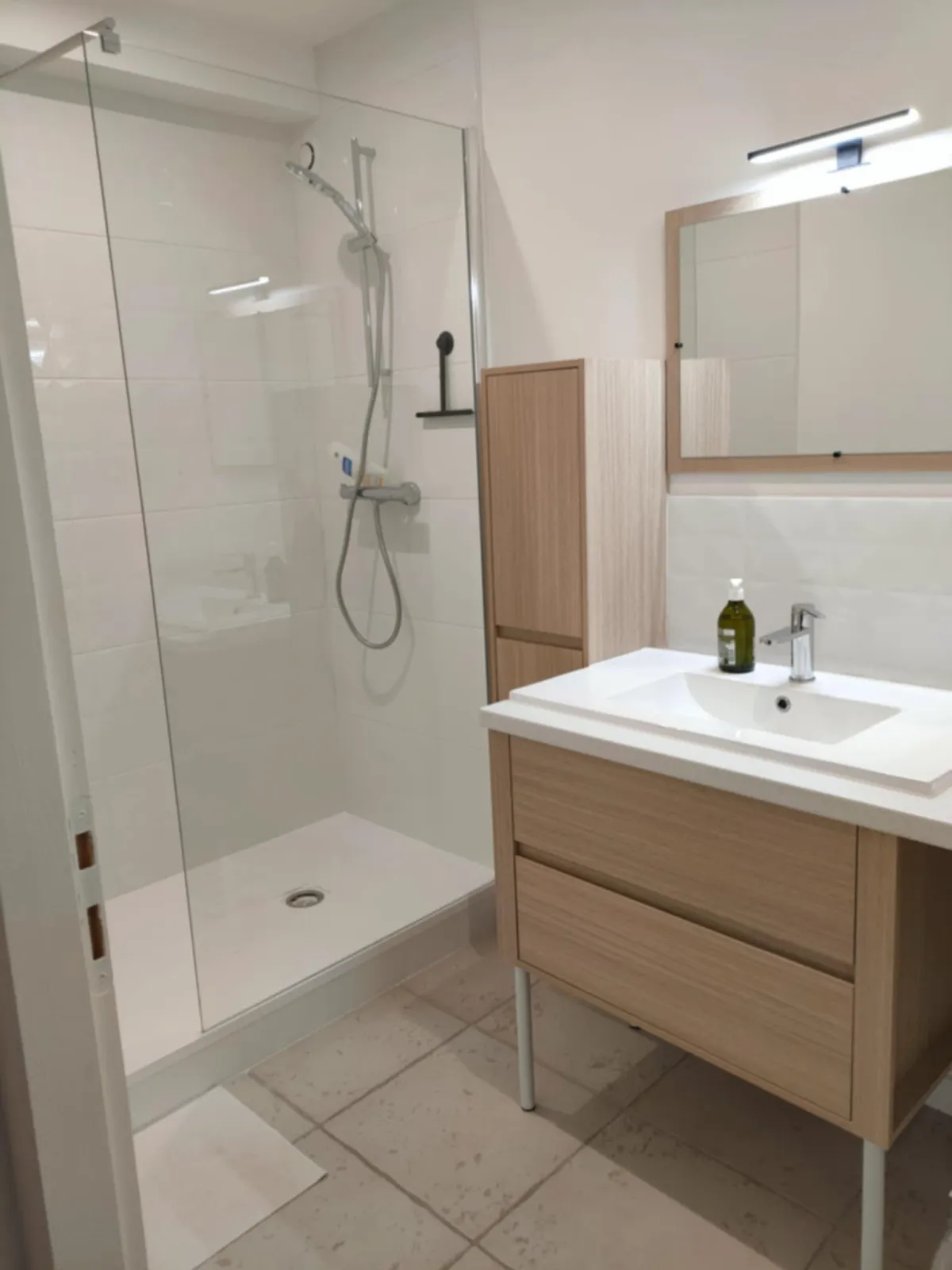 Location Oullins-Pierre-Bénite Chambre 6983b7cc0acc