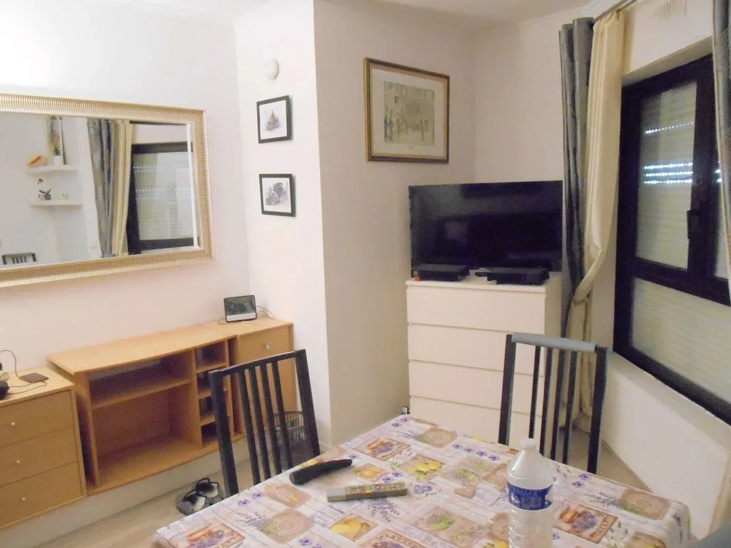 Location Paris Appartement 6984bc2d160a