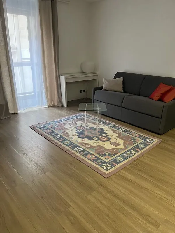 Location Paris Appartement 698506cd3d8a