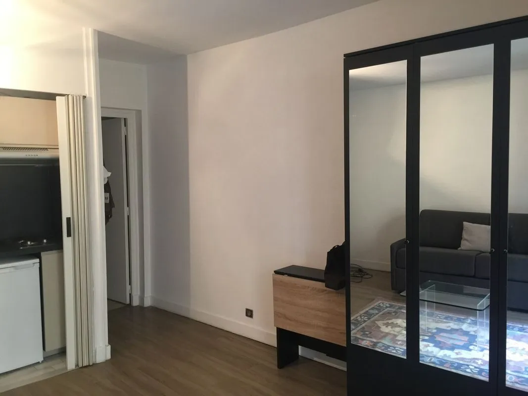 Location Paris Appartement 698506cd3d8a