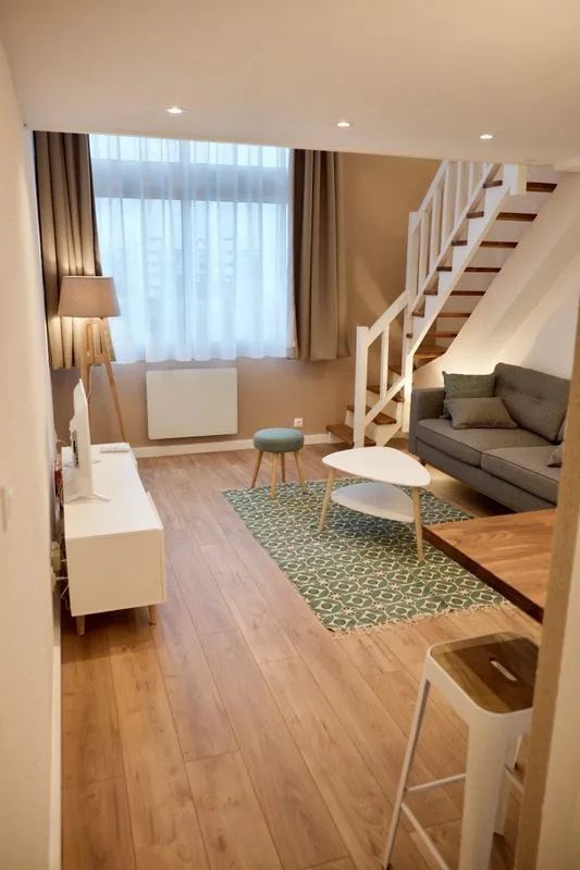 Location Bordeaux Appartement 6985a27fde7a