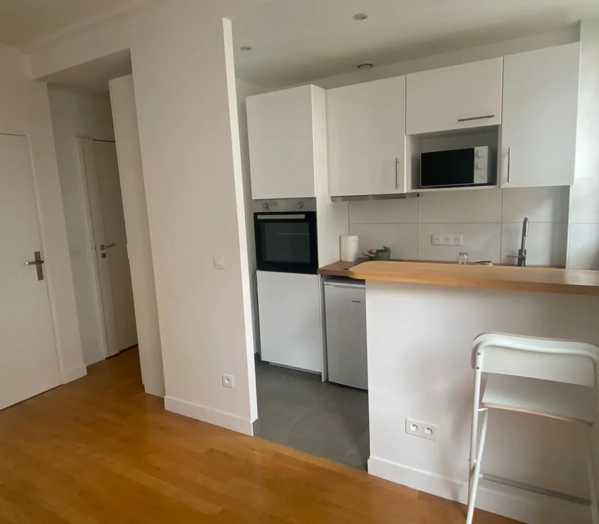 Location Paris Appartement 6985a8e5ee27