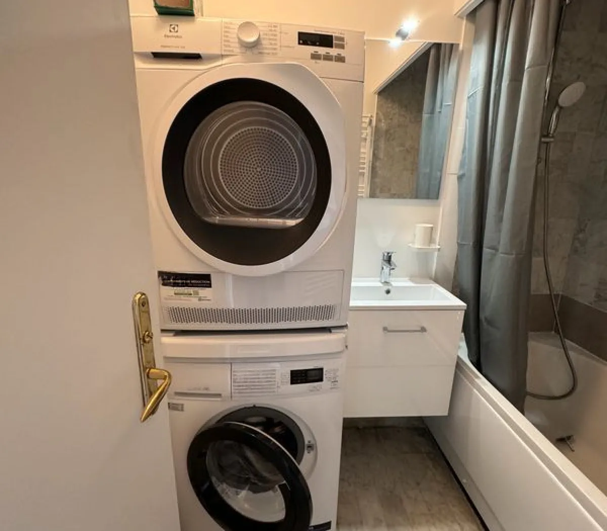 Location Paris Appartement 6986536b98f4