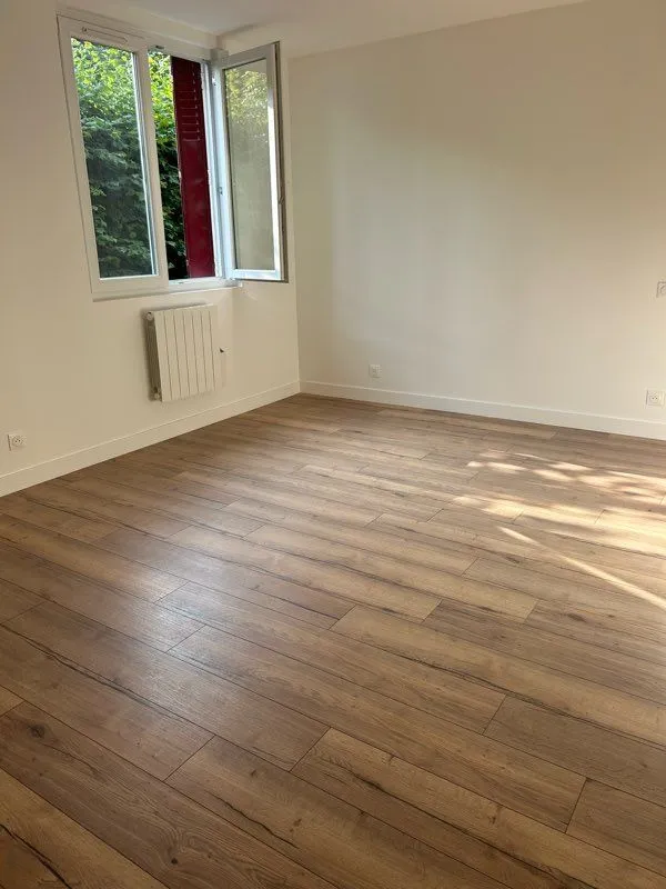 Location Aulnay-sous-Bois Appartement 69872a78f41b