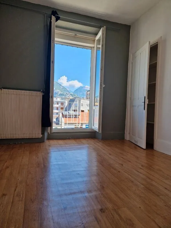 Location Grenoble Appartement 69872a7ecefe