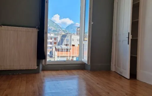 Location Grenoble Appartement 69872a7ecefe
