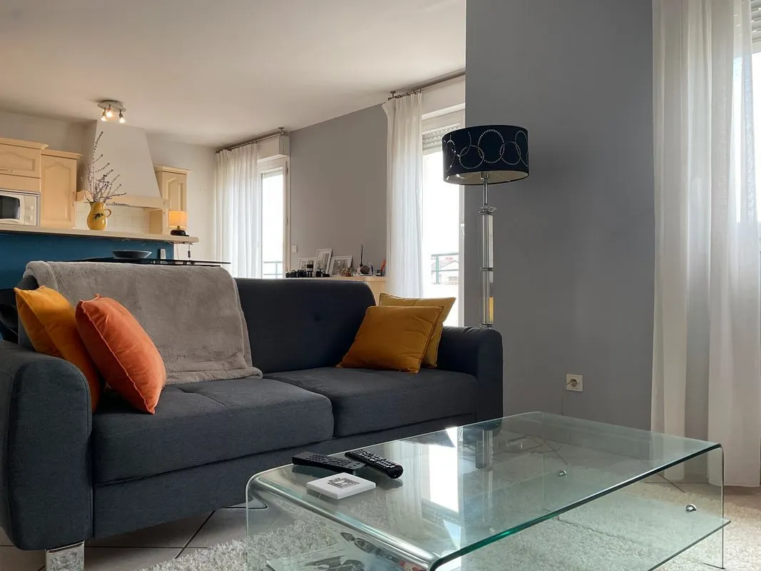 Location Villeurbanne Appartement 69874ba3e999