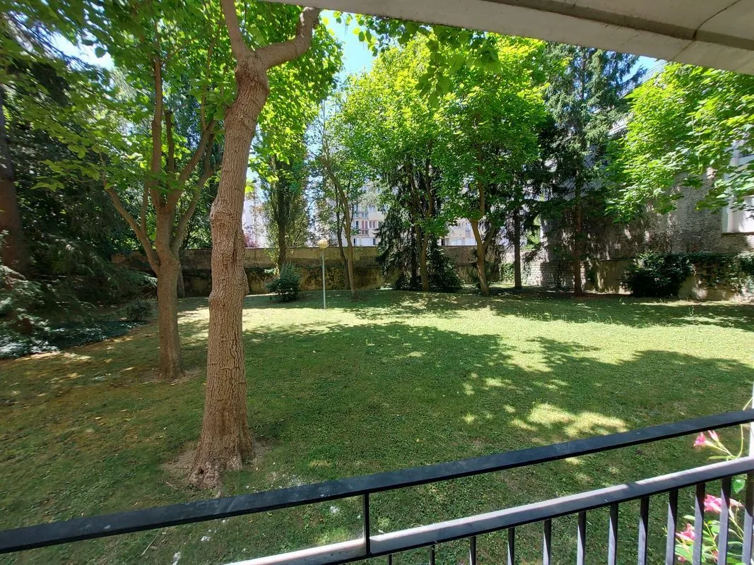 Location Paris Appartement 69890f444718