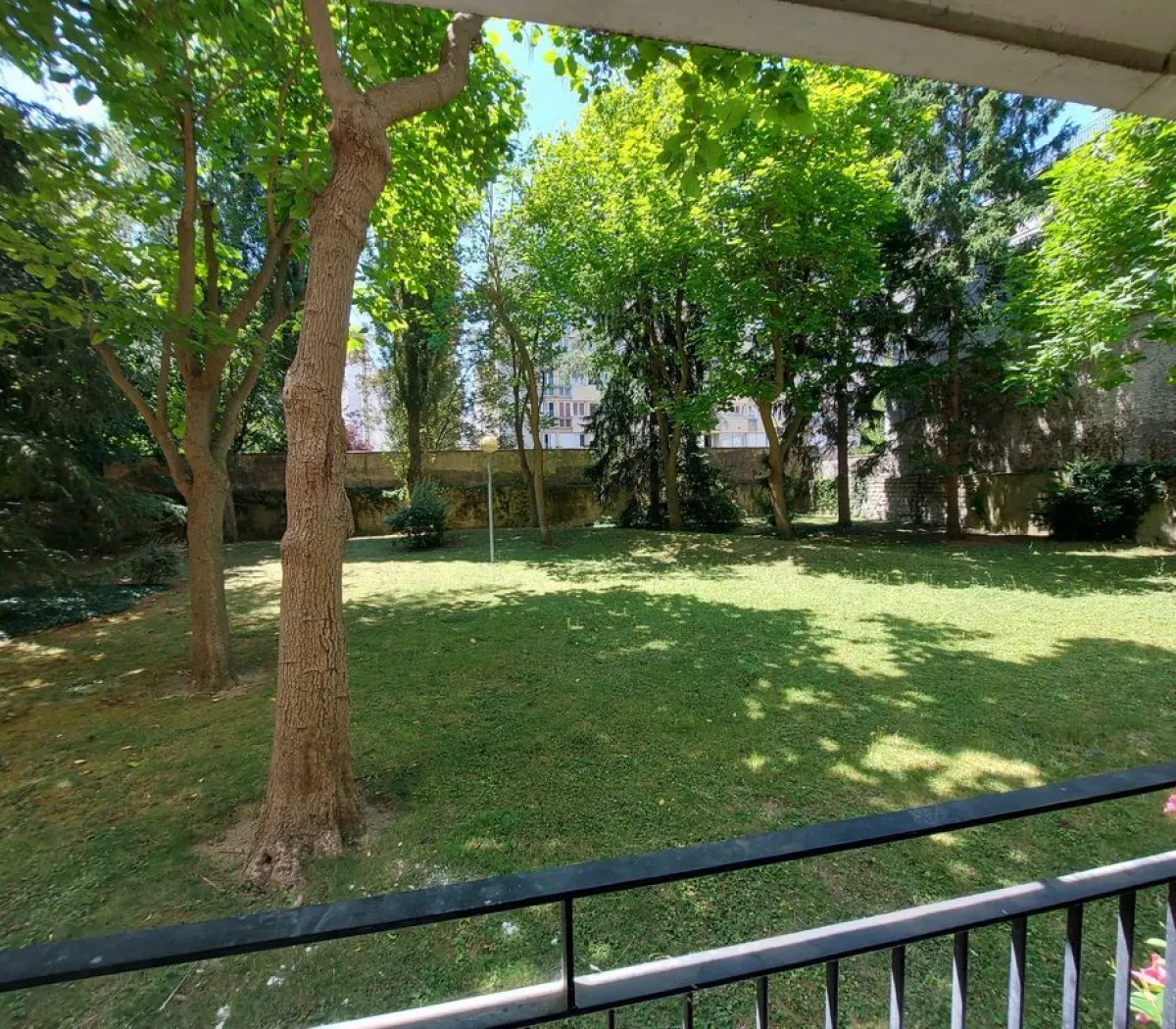 Location Paris Appartement 69890f444718