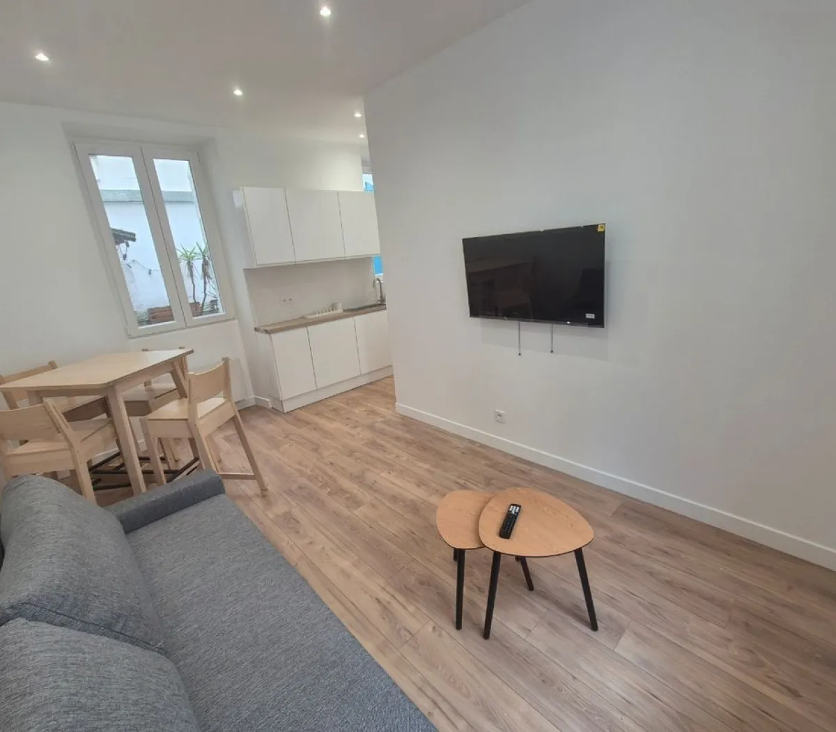 Location Paris Appartement 6989e943ec04