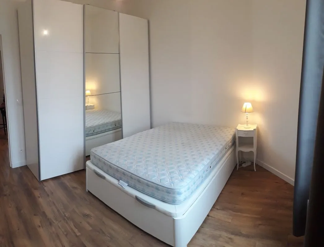 Location Courbevoie Appartement 6989e957f28b