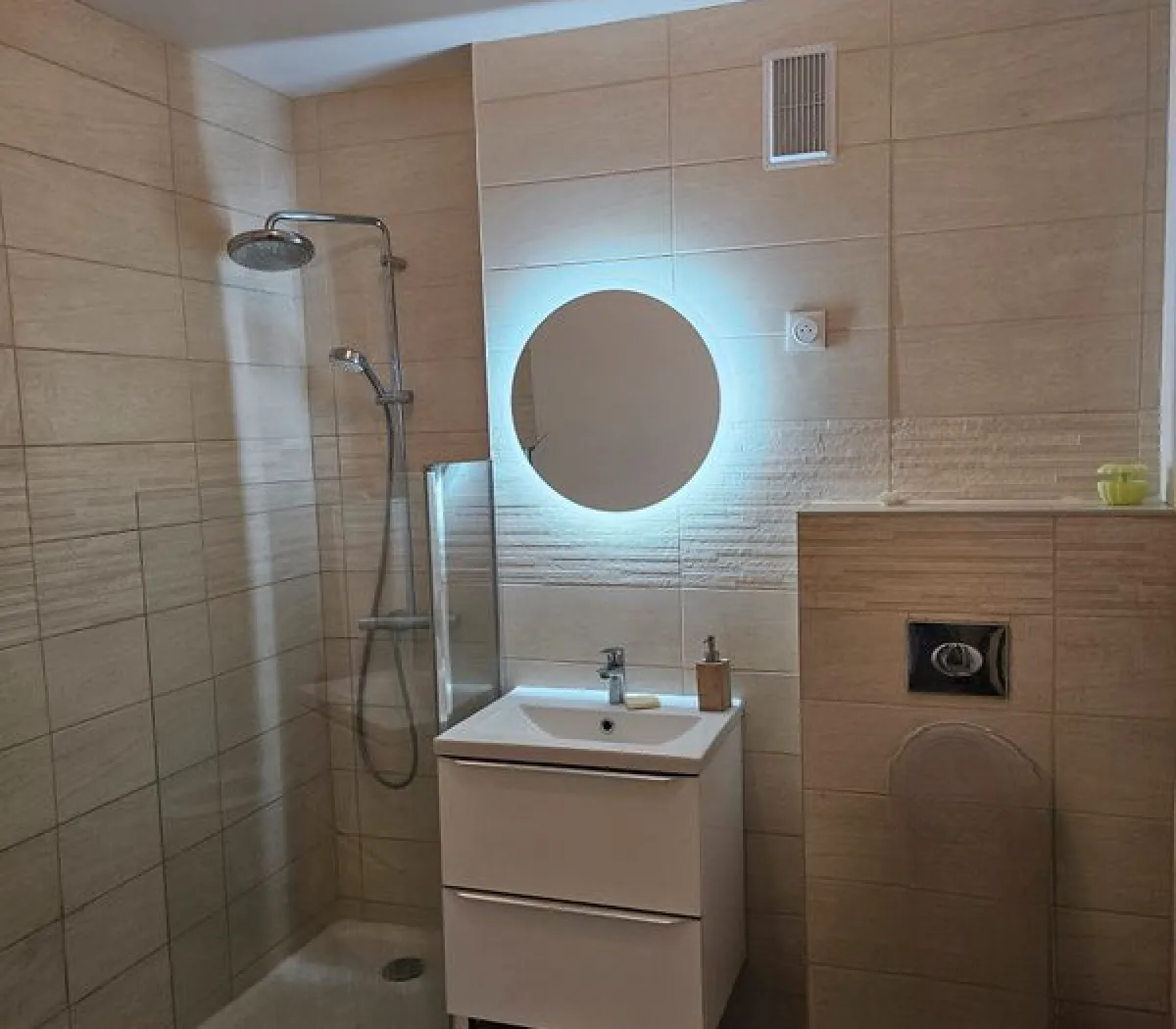 Location Asnières-sur-Seine Appartement 6989ed8f8545