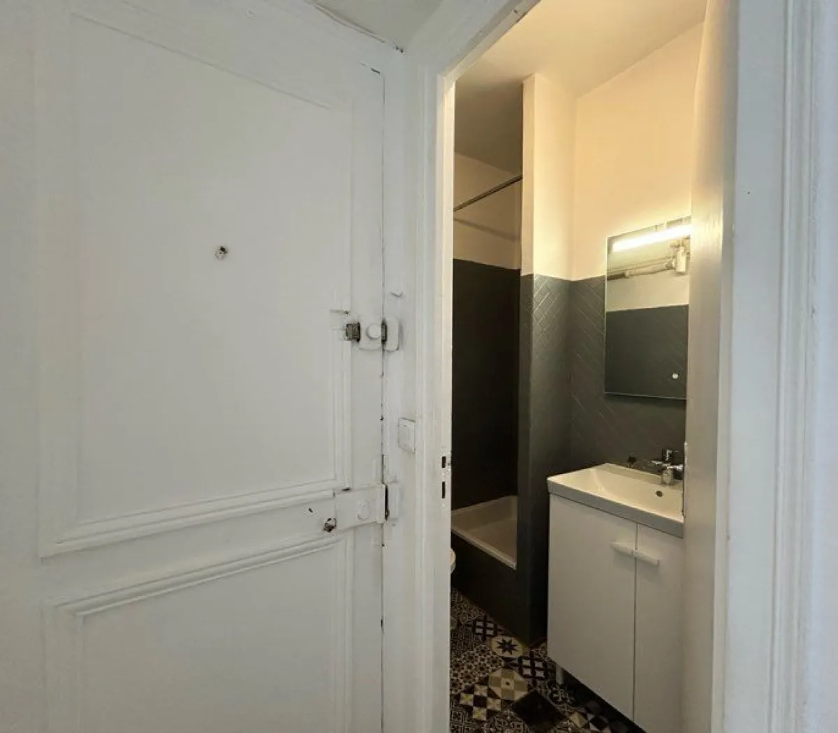 Location Paris Appartement 6989efeba50d