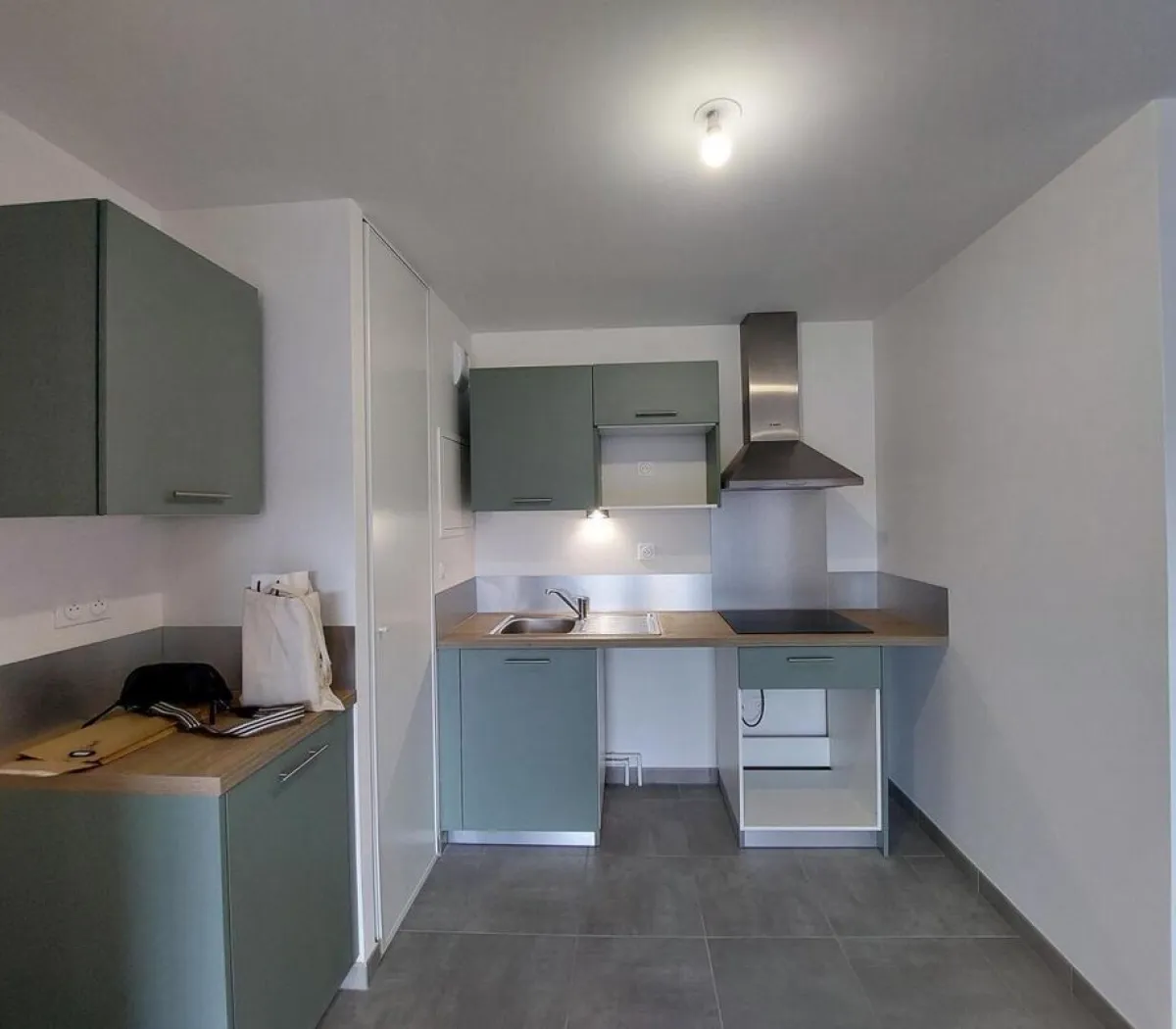 Location Paris Appartement 6989f2ed095d