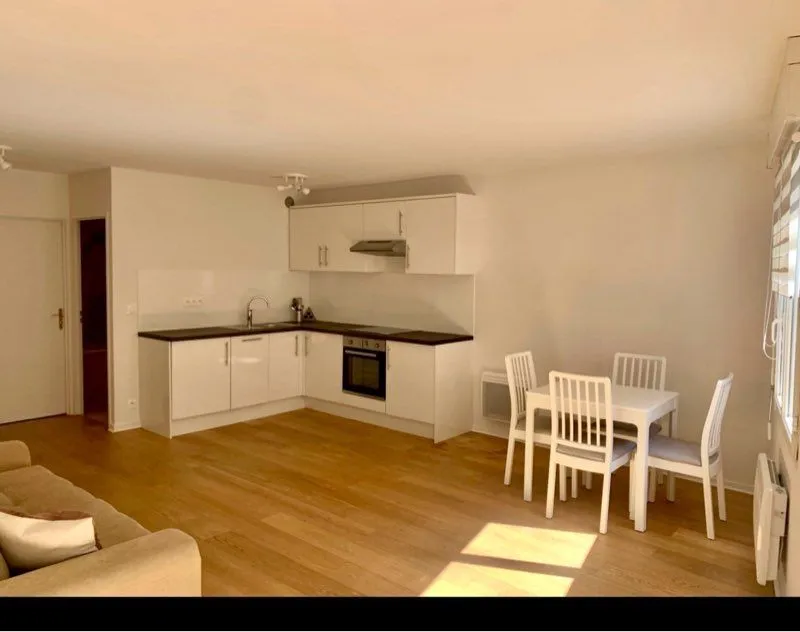 Location Asnières-sur-Seine Appartement 698b3976111a