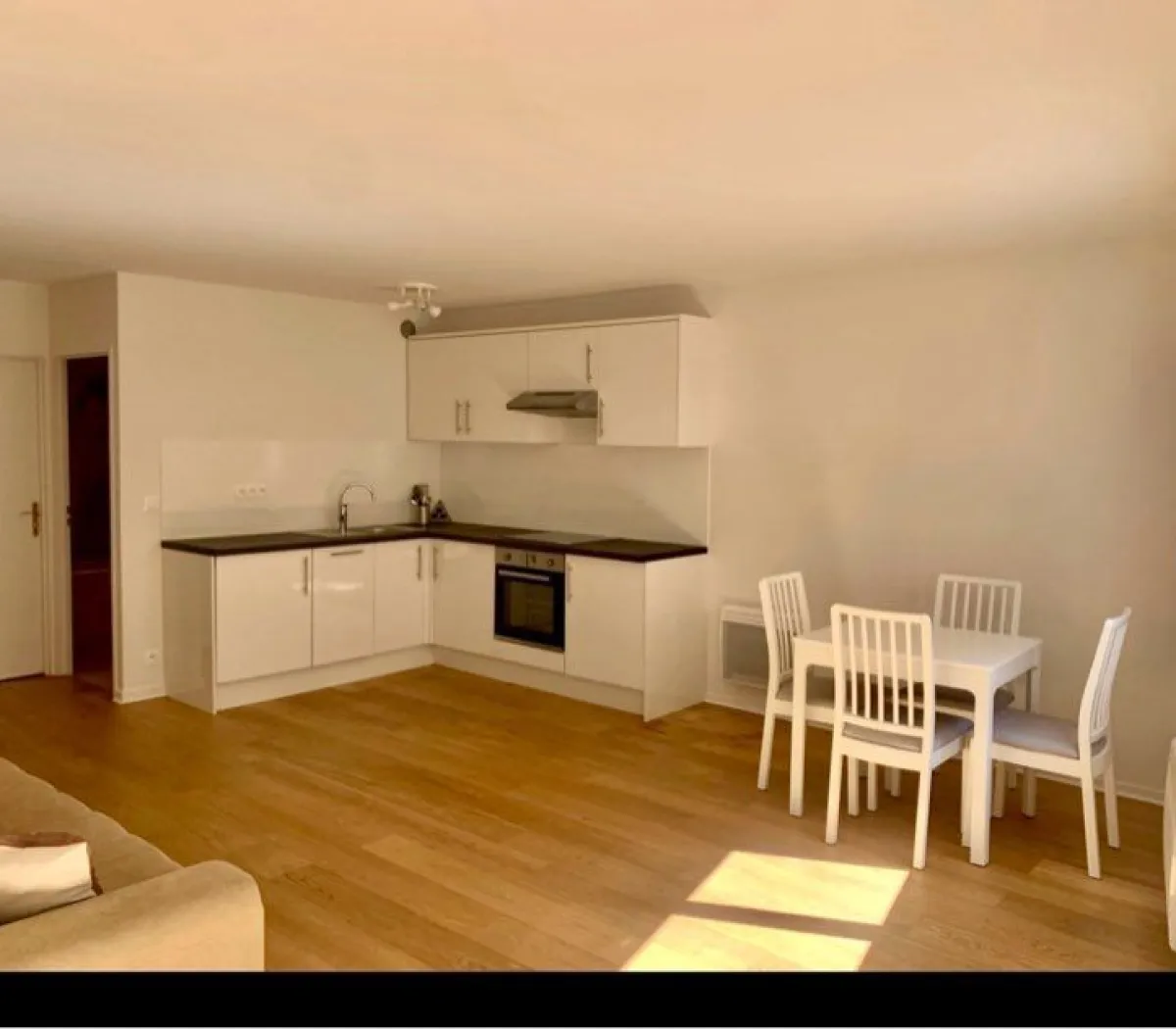 Location Asnières-sur-Seine Appartement 698b3976111a