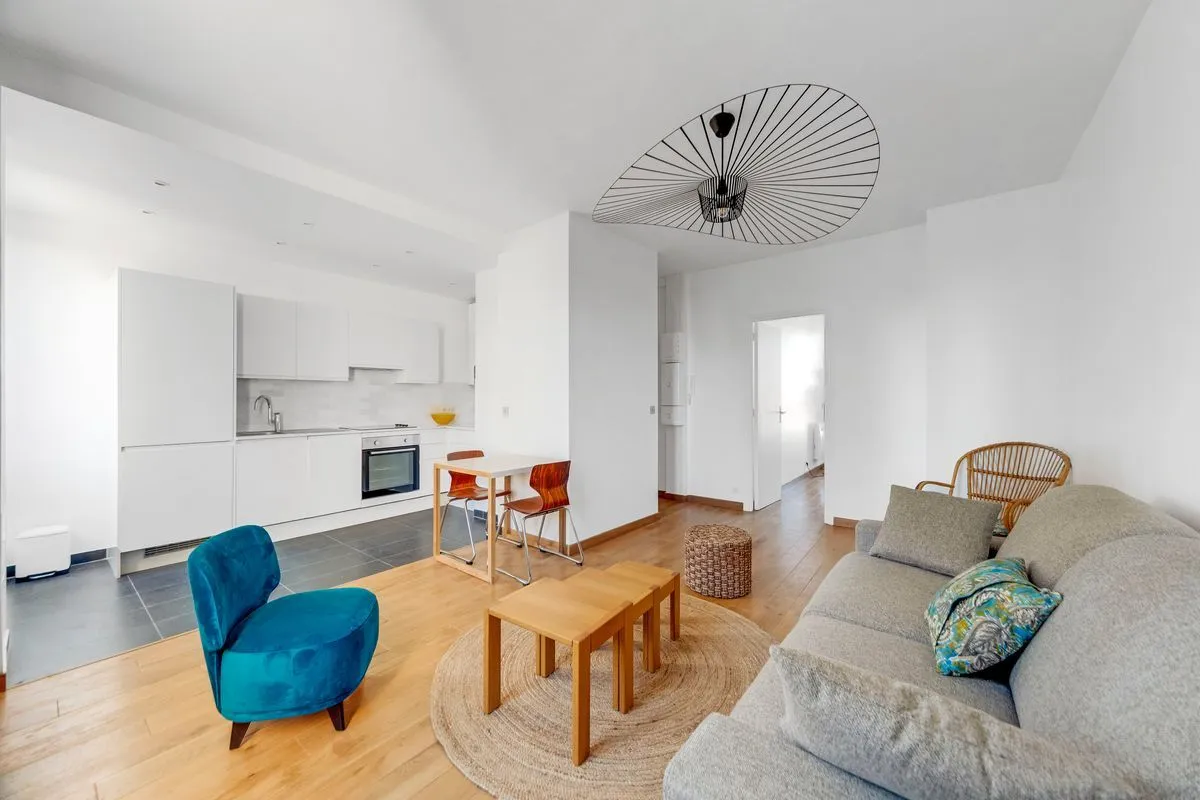 Location Paris Appartement 698cc854e638