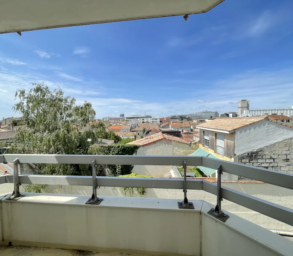 Location Bordeaux Appartement 698e0f8eeb48