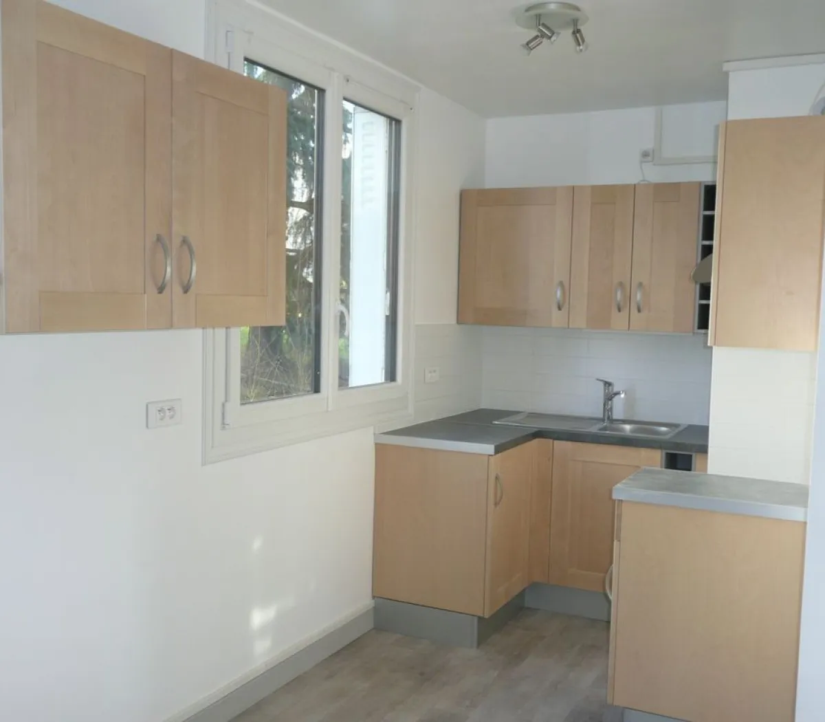 Location Rosny-sous-Bois Appartement 698e5bb35a1a