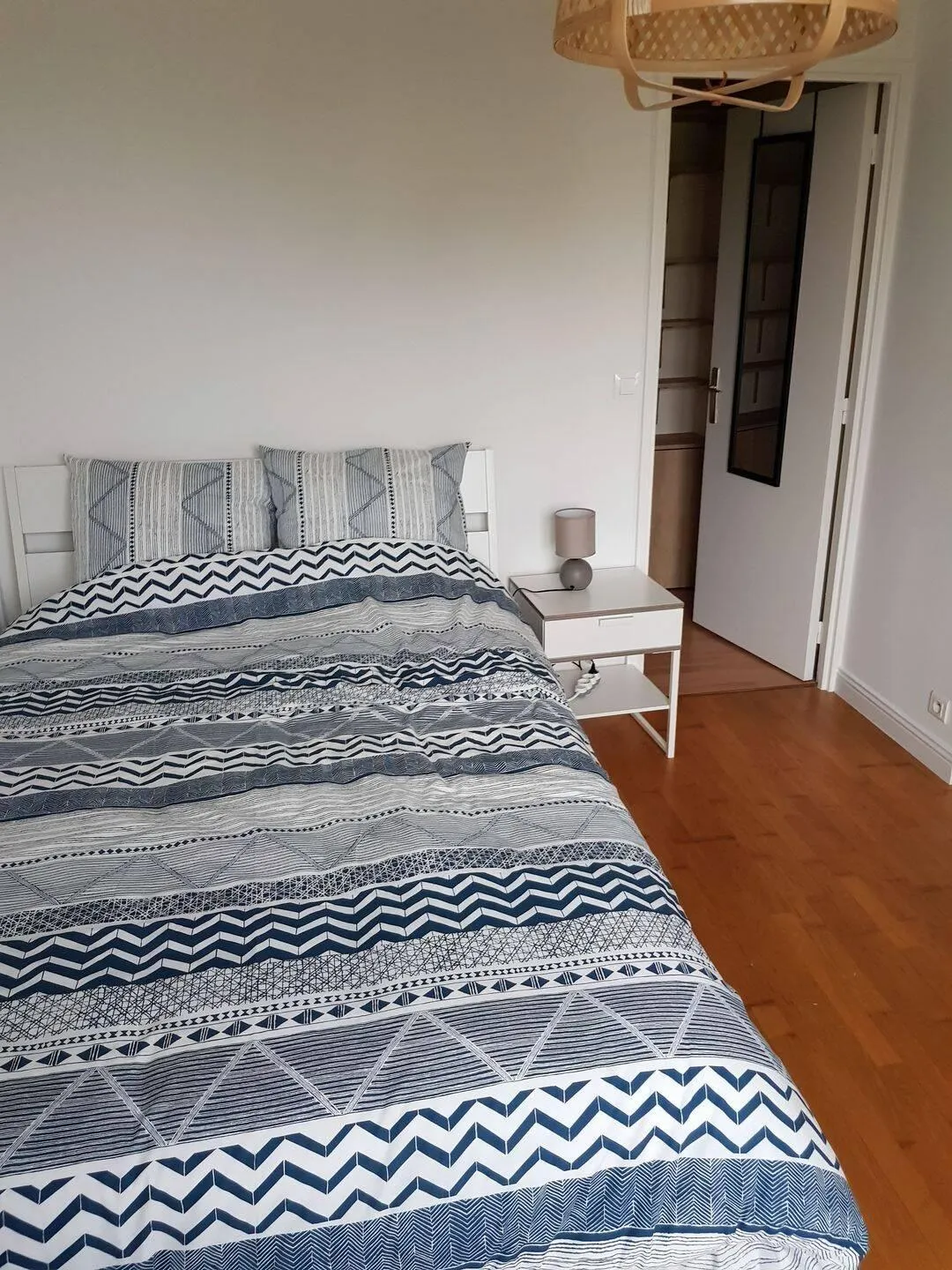 Location Tours Chambre 698ee5209f46