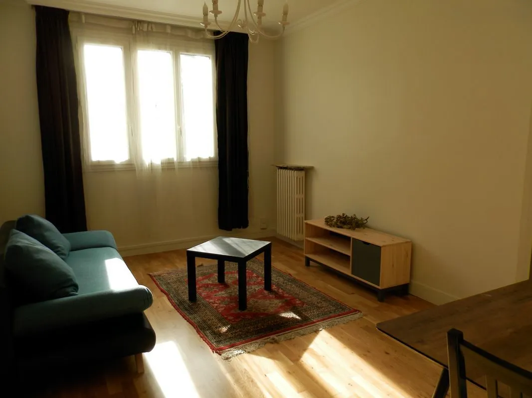 Location Paris Appartement 698f782a8dc5