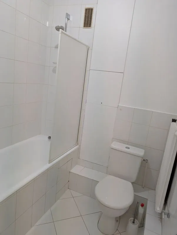 Location Paris Appartement 6990a55f5f0d
