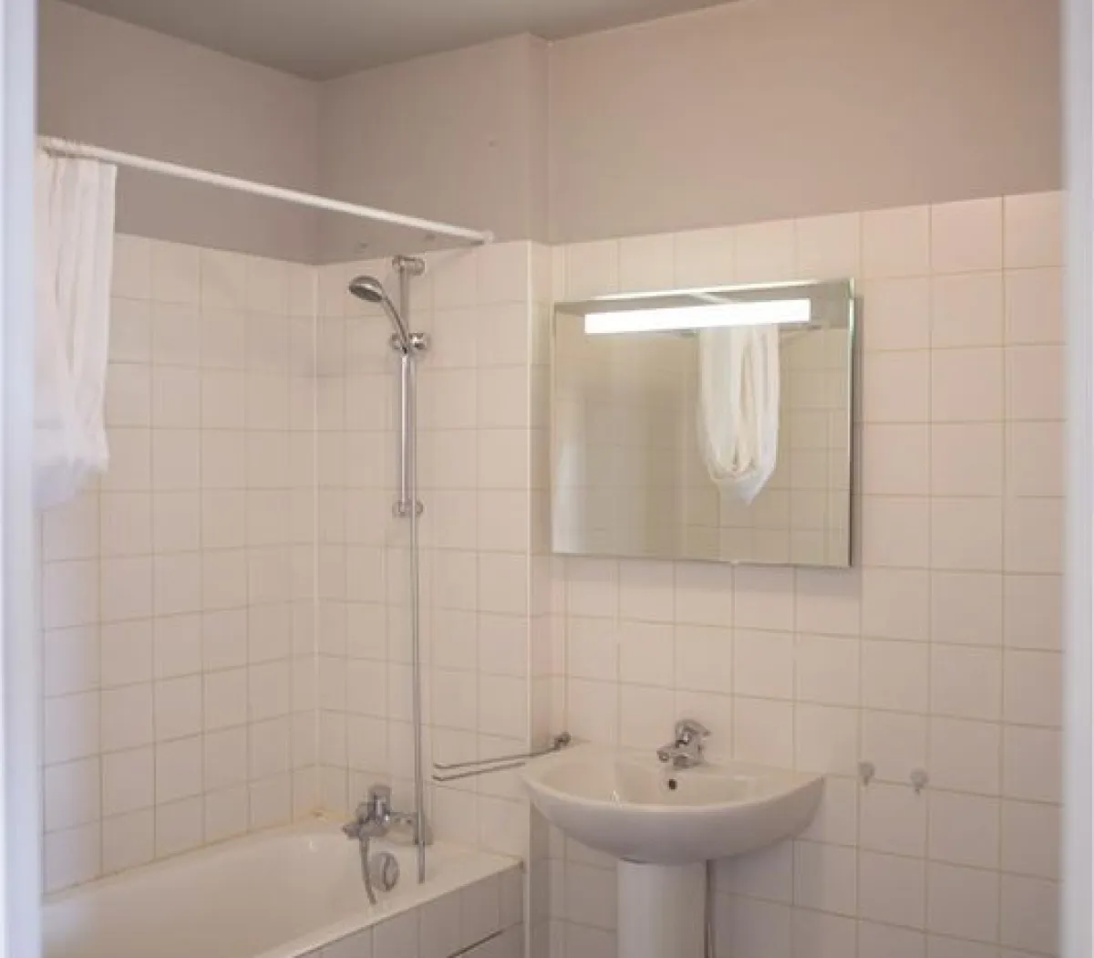 Location Paris Appartement 6991adaf83c2