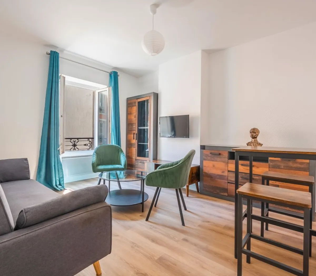 Location Paris Appartement 6992122274ad