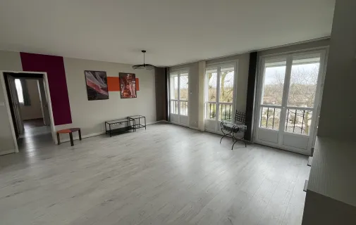 Location Saint-Jean-de-Braye Appartement 699217406658