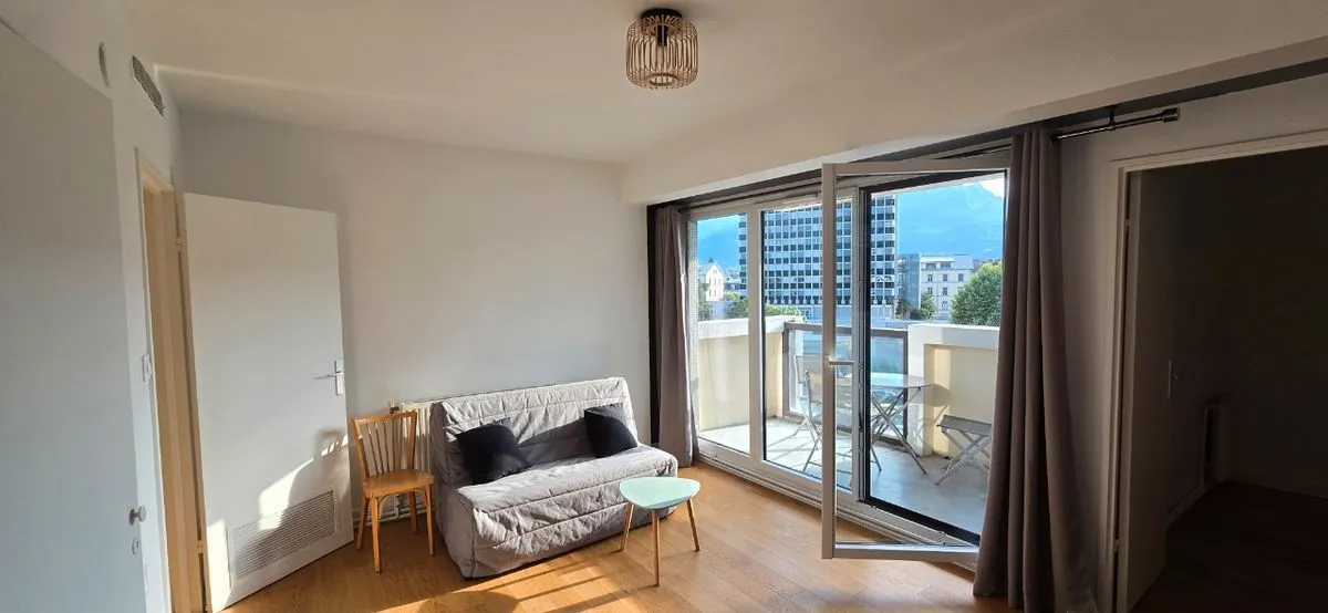 Location Grenoble Appartement 69936087a43d