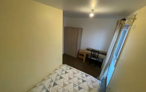 Location Louvres Chambre 6994236a9eb6