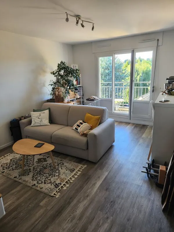 Location Sainte-Foy-lès-Lyon Appartement 6996050ea99f