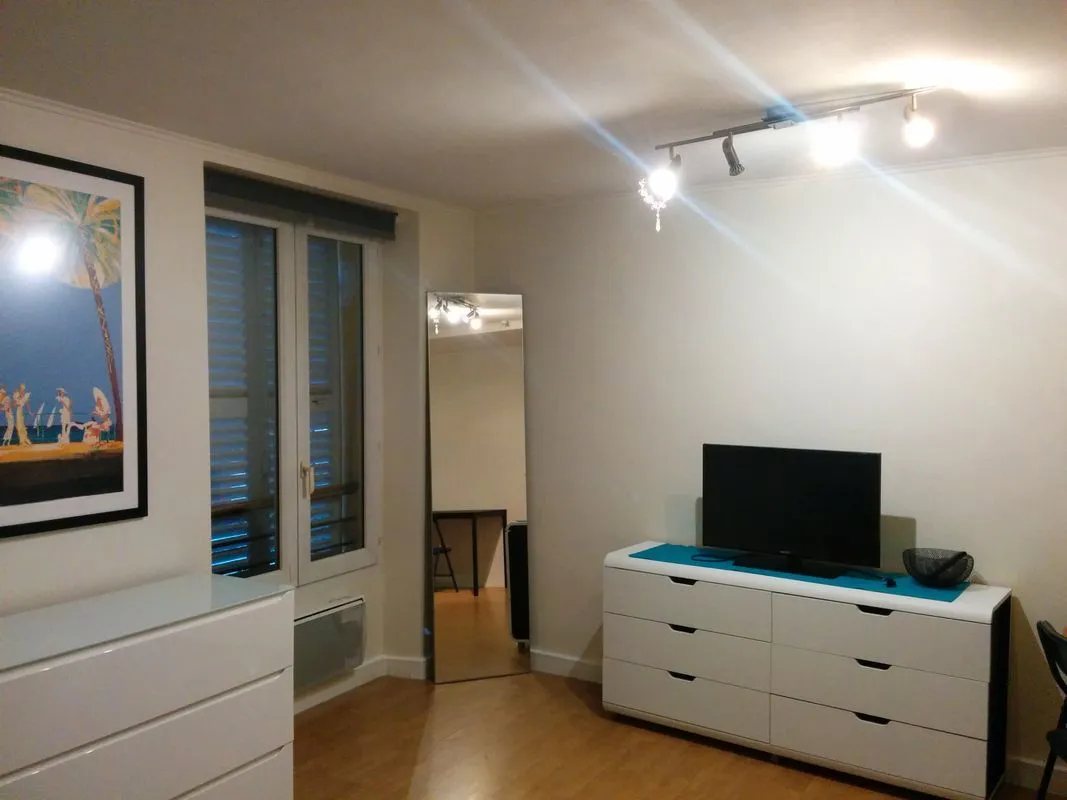 Location Vanves Appartement 699606b28f7a