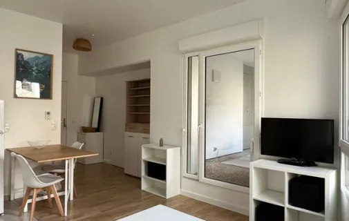 Location Asnières-sur-Seine Appartement 69960a086e98