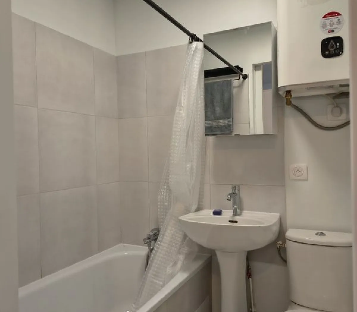 Location Asnières-sur-Seine Appartement 699afa471245