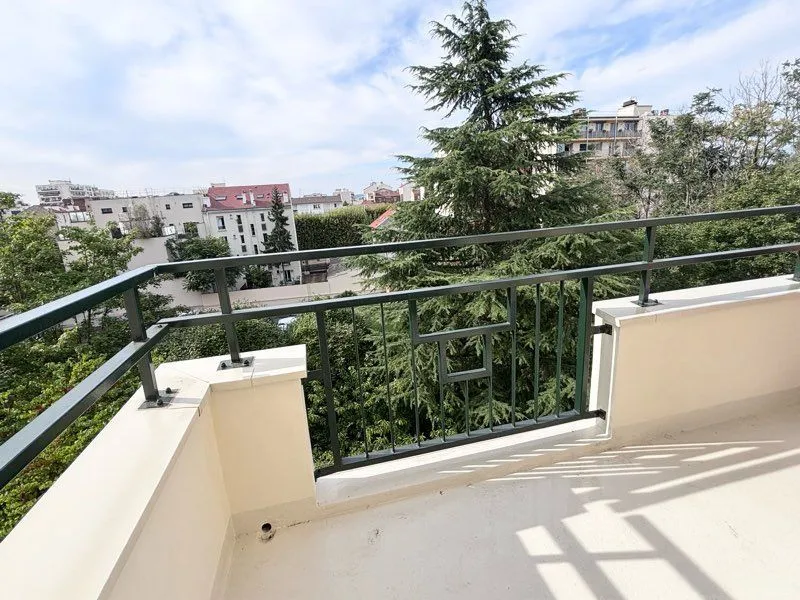 Location Courbevoie Appartement 699afa5519d5