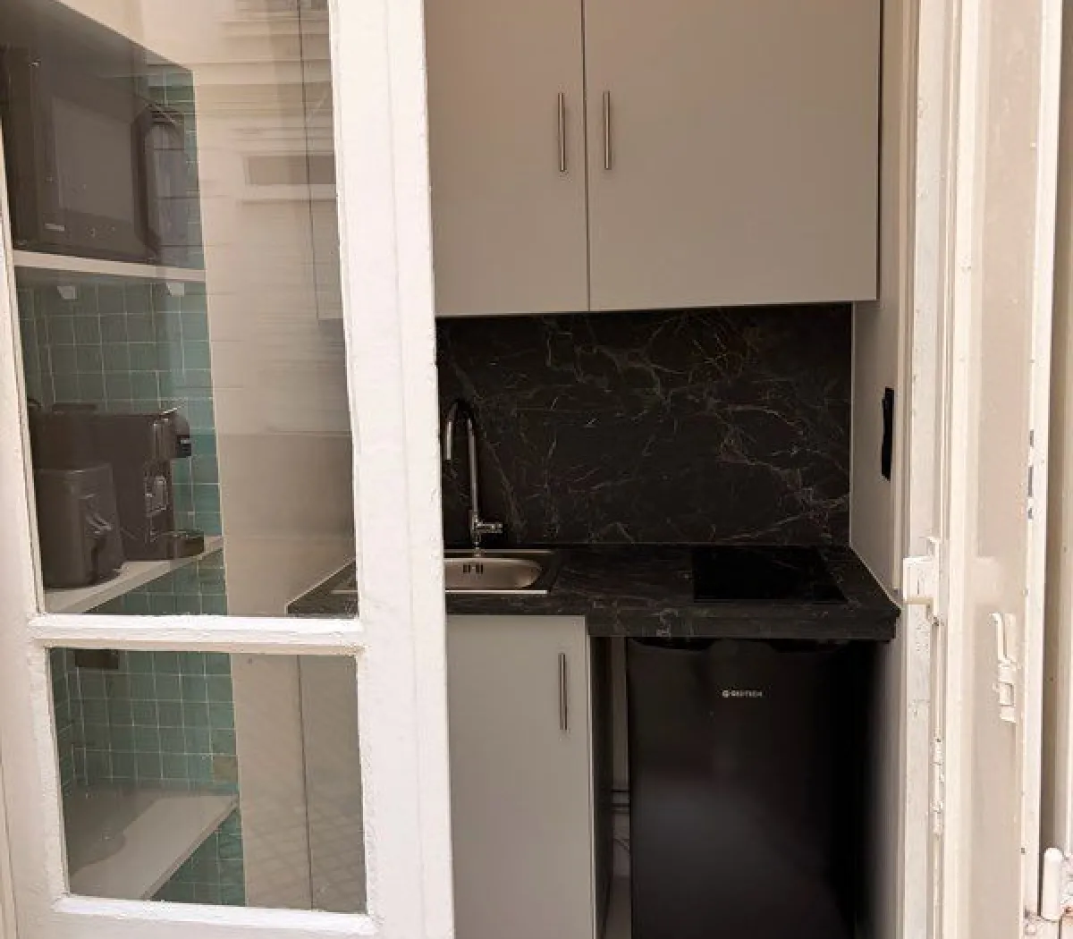 Location Neuilly-sur-Seine Appartement 699b5ab41fb7