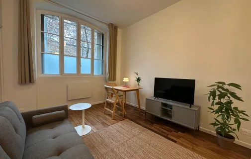 Location Paris Appartement 699c1fe92125