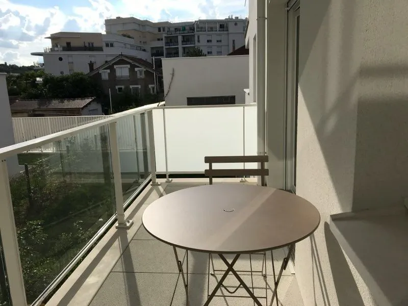 Location Romainville Appartement 699ce7325366