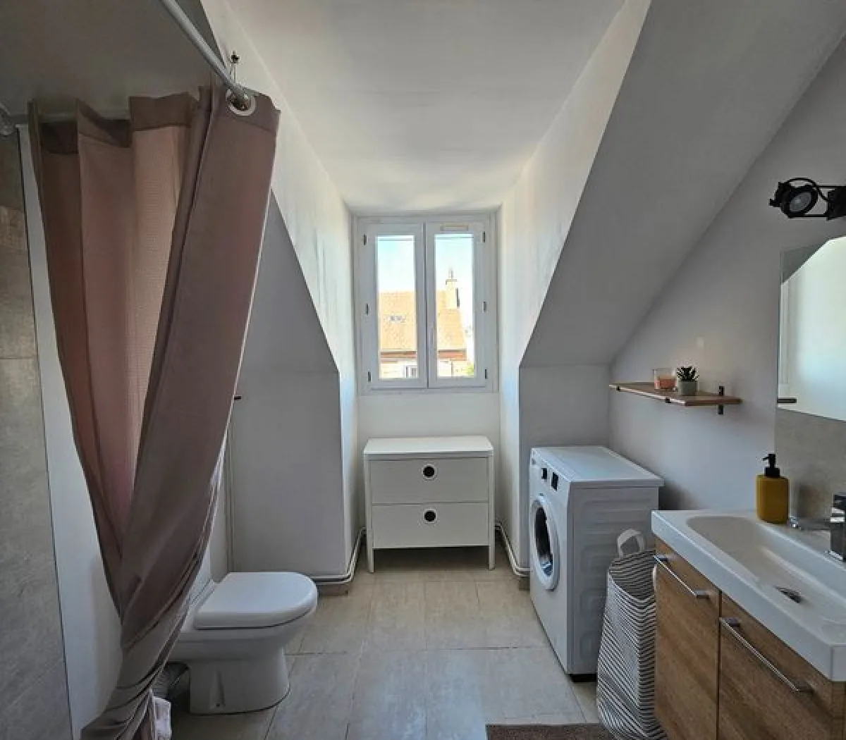 Location Suresnes Appartement 699f5b480db3