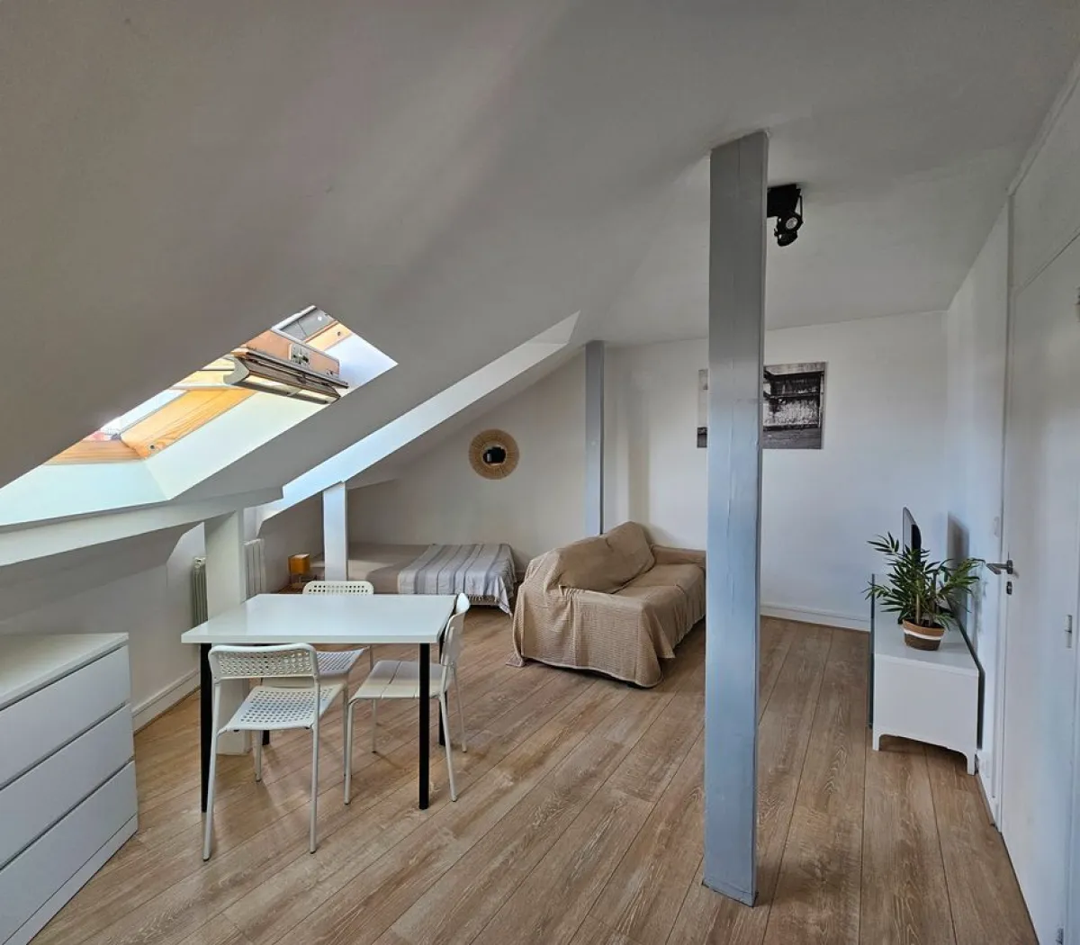 Location Suresnes Appartement 699f5b480db3