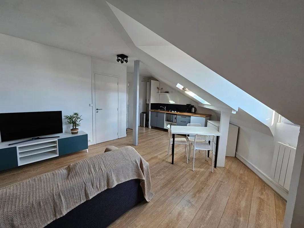Location Suresnes Appartement 699f5b480db3