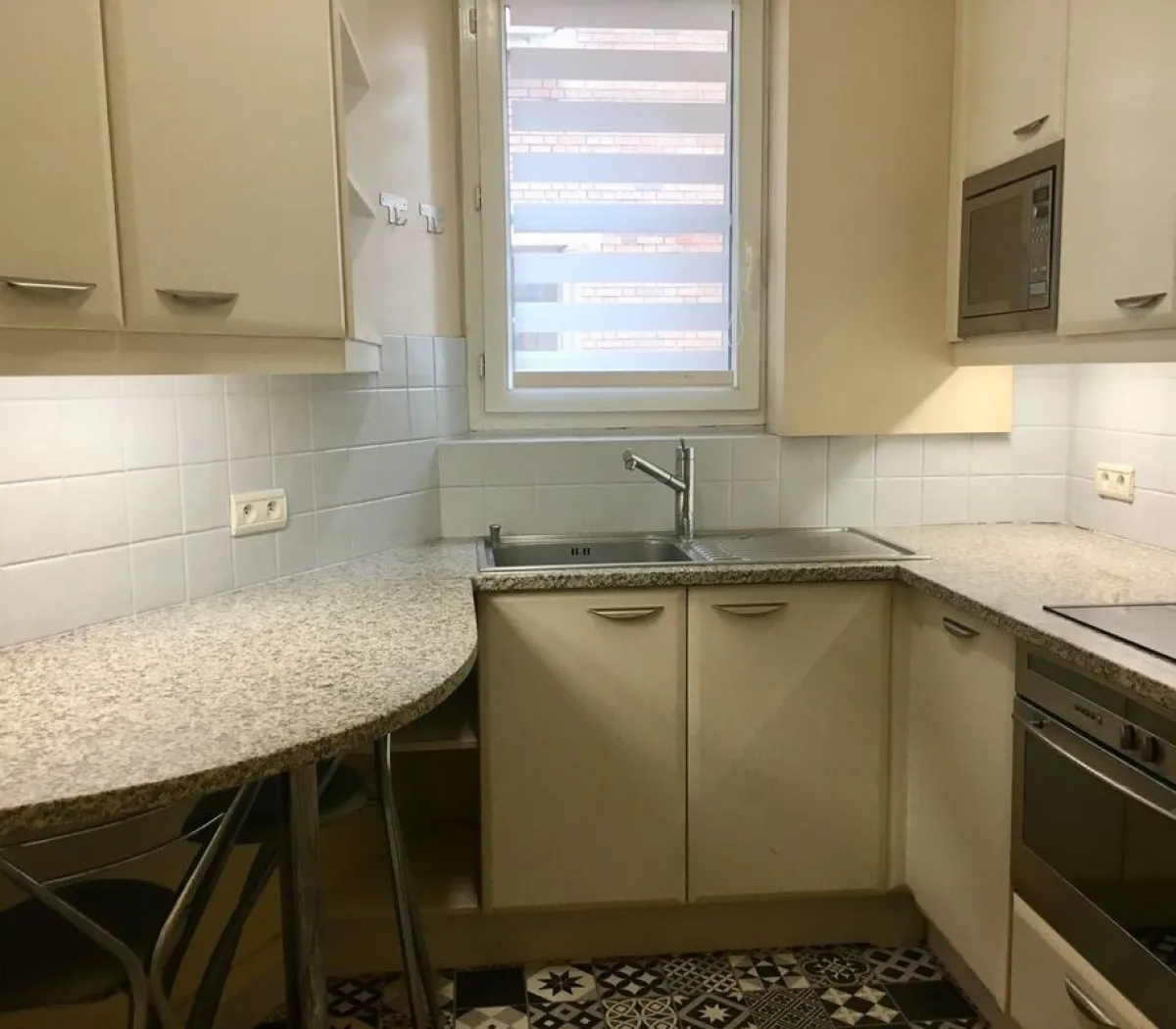 Location Neuilly-sur-Seine Appartement 699f5b56d232