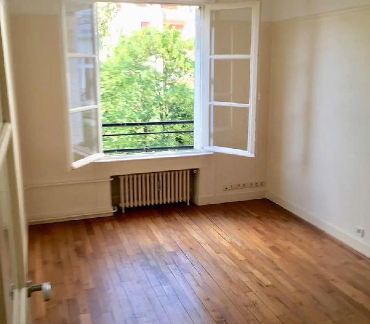 Location Neuilly-sur-Seine Appartement 699f5b56d232