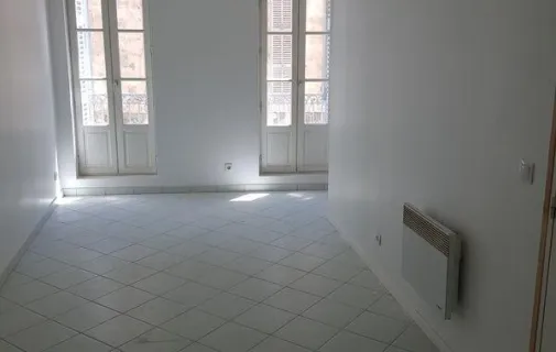 Location Marseille Appartement 69a59df0dad8