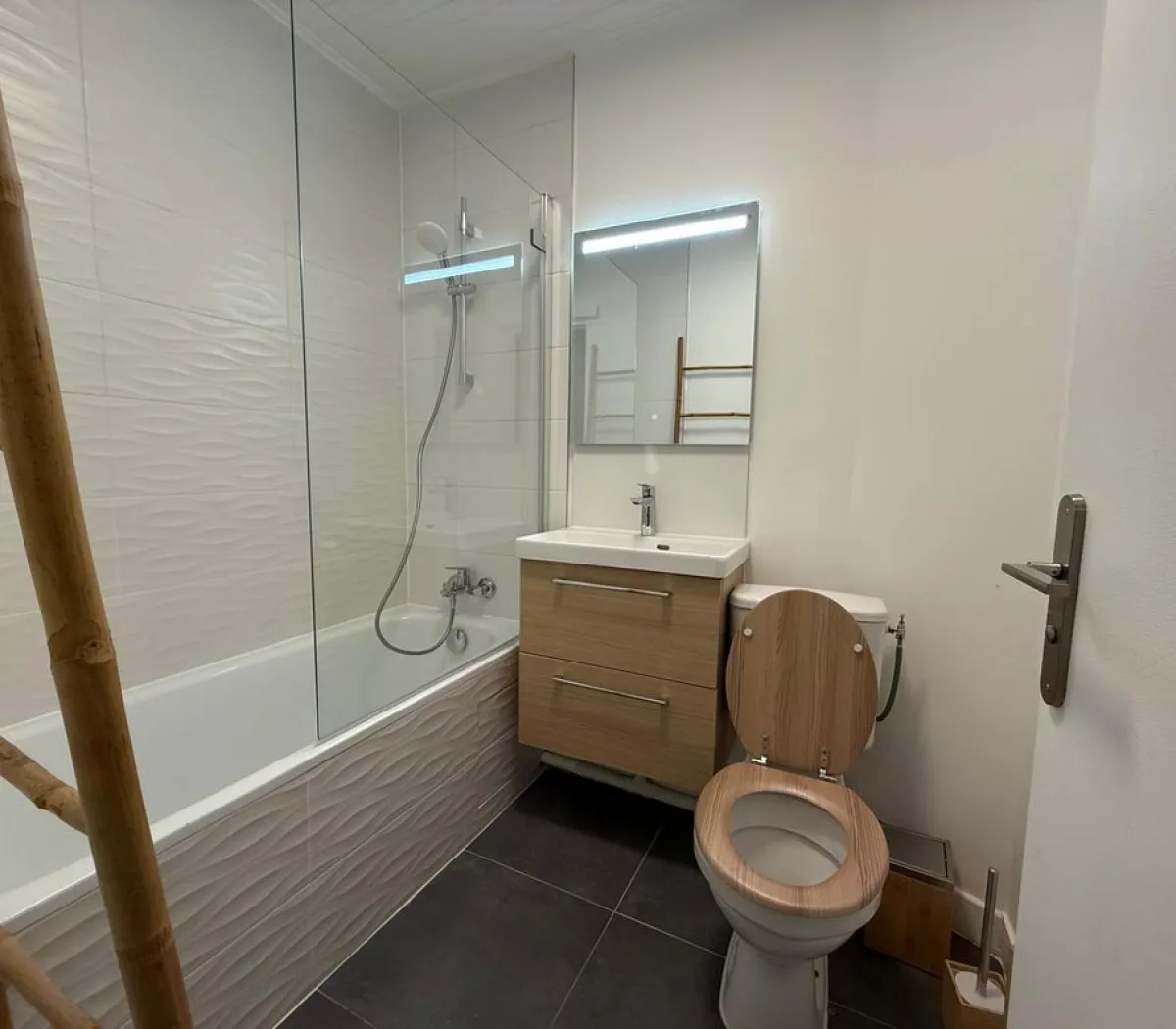 Location Courbevoie Appartement 69a5ef1e42db