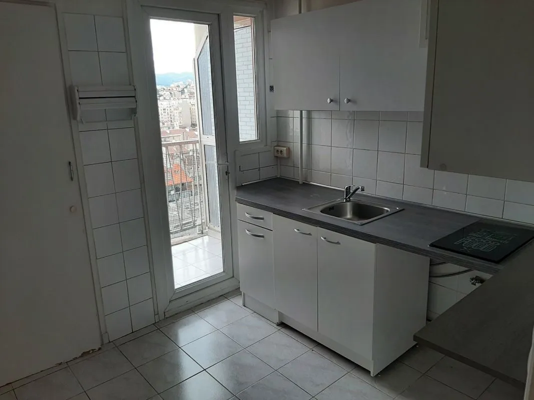 Location Marseille Appartement 69a5f3e10c30