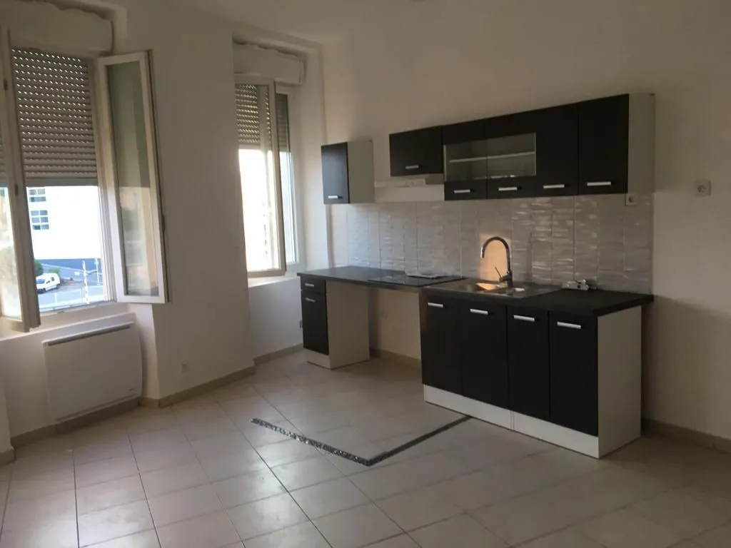 Location Marseille Appartement 69a6966418e9